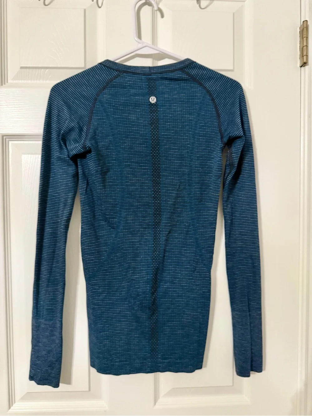 Lululemon Swiftly Long-Sleeve Ribbed Crew Neck Top - Teal Striped